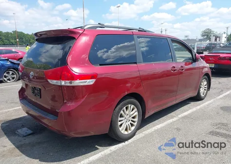 2013 Toyota Sienna Xle V6 8 Passenger from USA, damaged, VIN 5TDYK3DC4DS386055